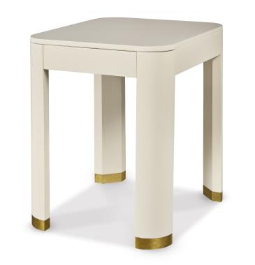 Willie Oak Side Table