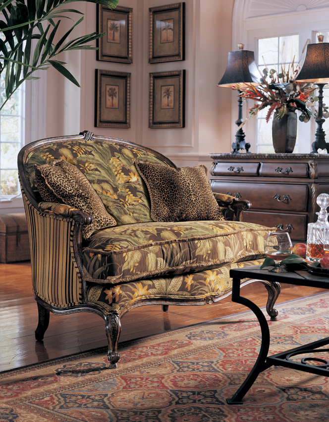 Highland House Furniture: 2872-52 - SIMONE SETTEE